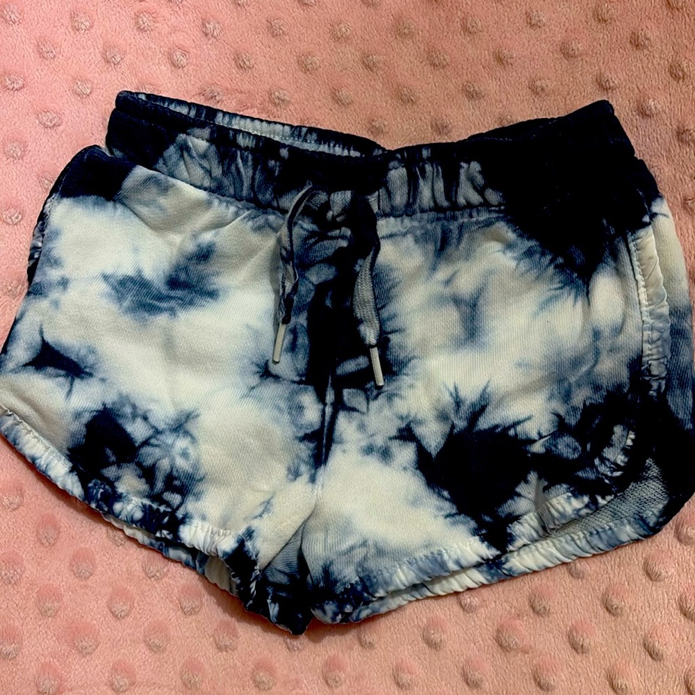 Gap tye dye shorts 12-18 months